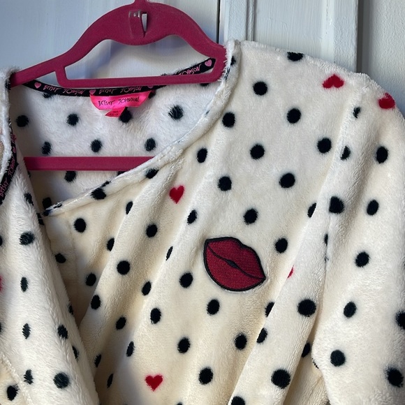 Betsey Johnson Plush Robe XS/S - Picture 2 of 8